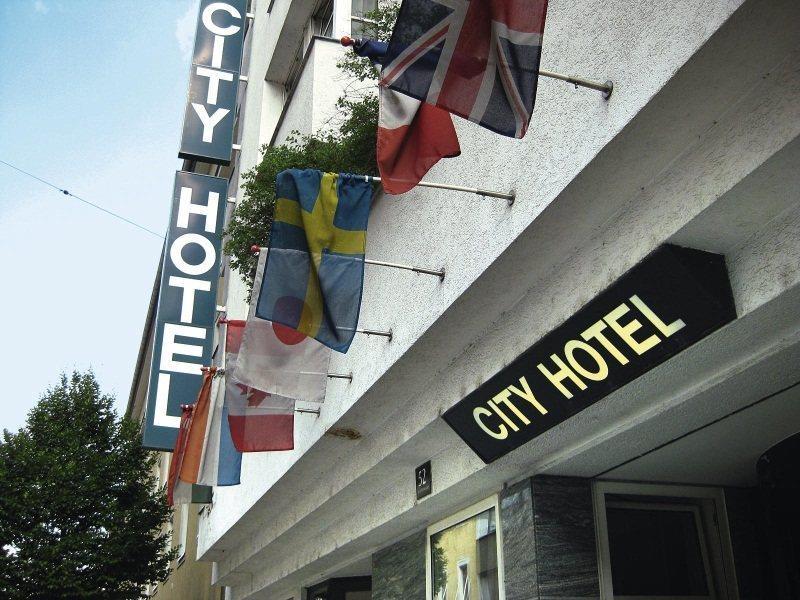 City Hotel Линц Екстериор снимка